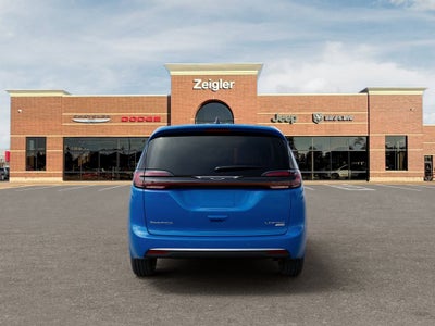 2027 Chrysler Pacifica Limited