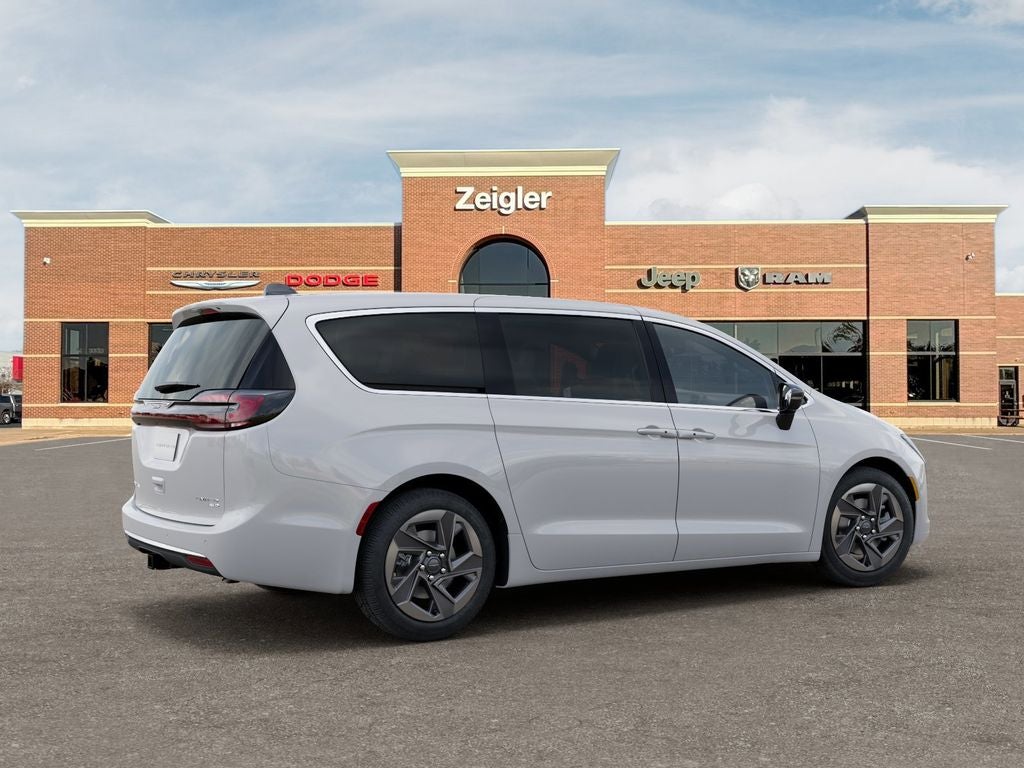 2027 Chrysler Pacifica Limited