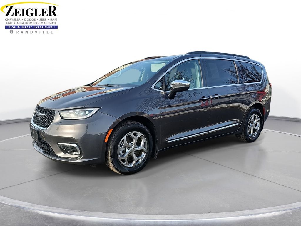 2023 Chrysler Pacifica Limited AWD