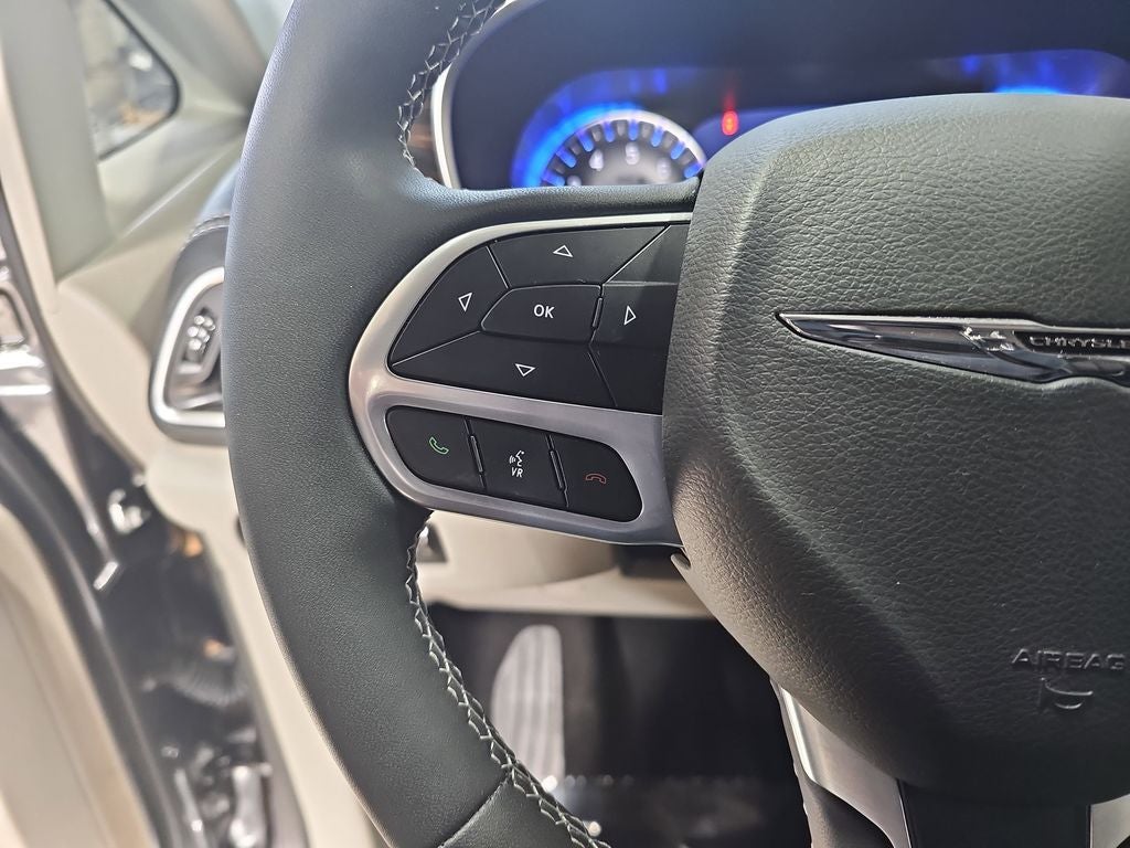 2023 Chrysler Pacifica Limited AWD