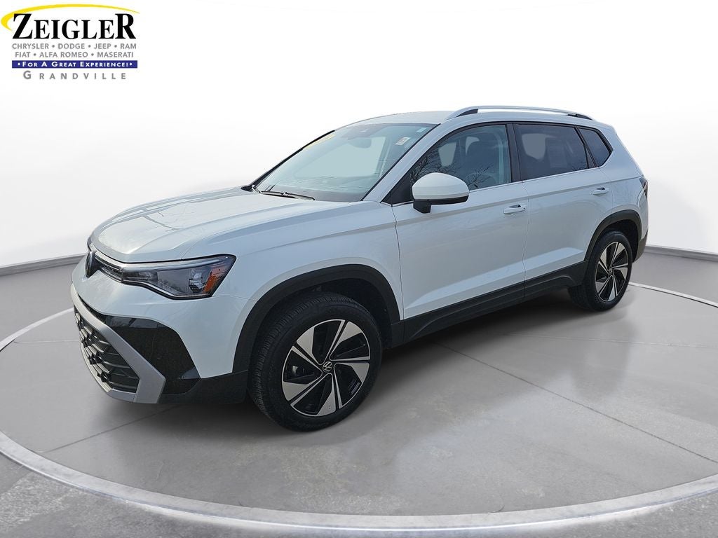 2025 Volkswagen Taos 1.5T SE