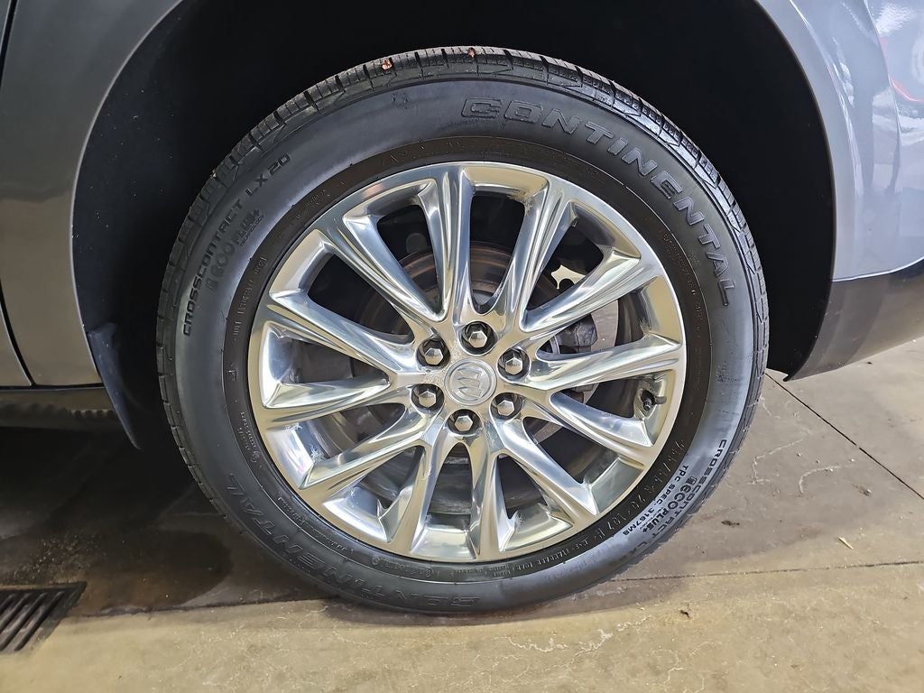 2021 Buick Enclave Essence