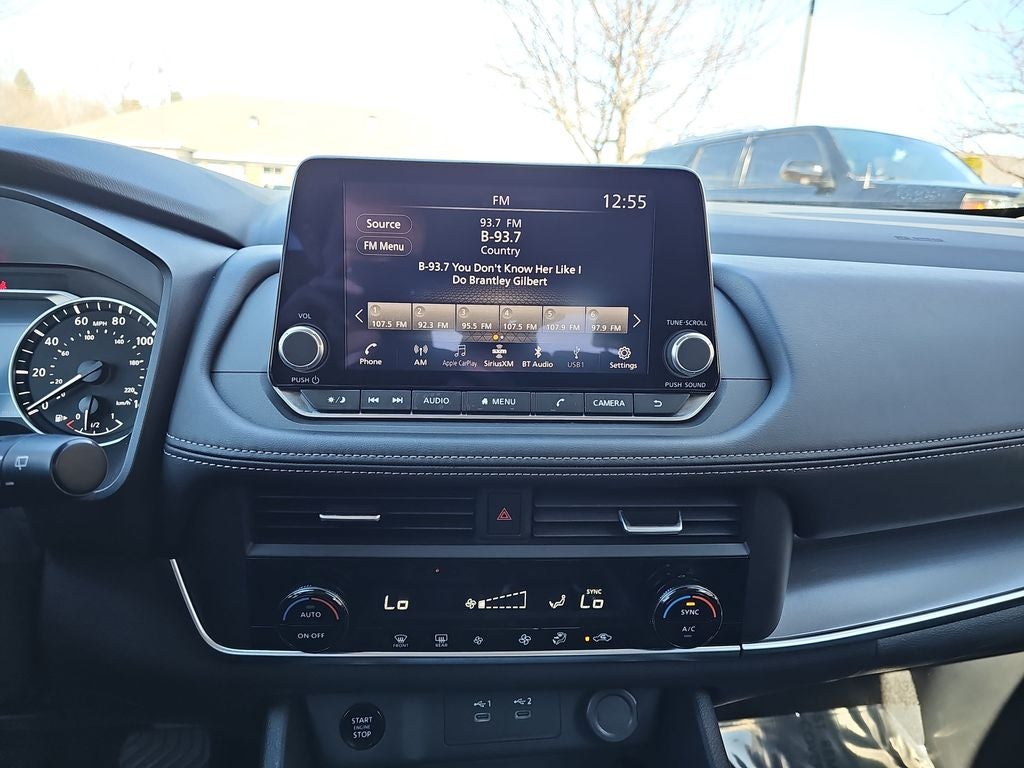 2025 Nissan Rogue SV