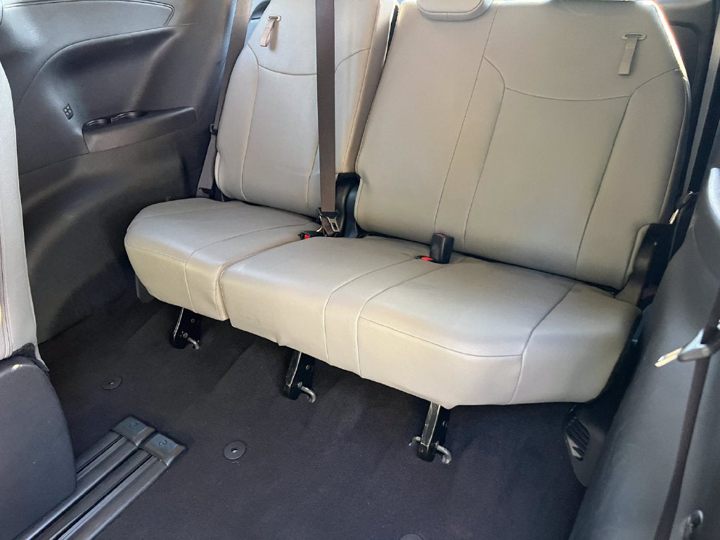 2026 Toyota Sienna XLE 8 Passenger