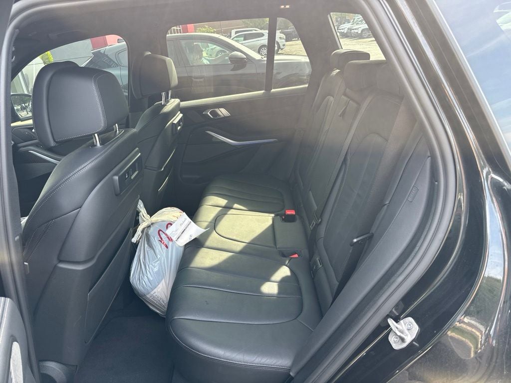 2021 BMW X5 M50i