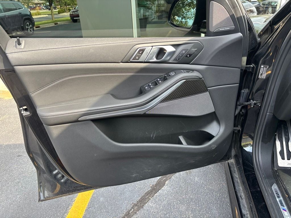 2021 BMW X5 M50i