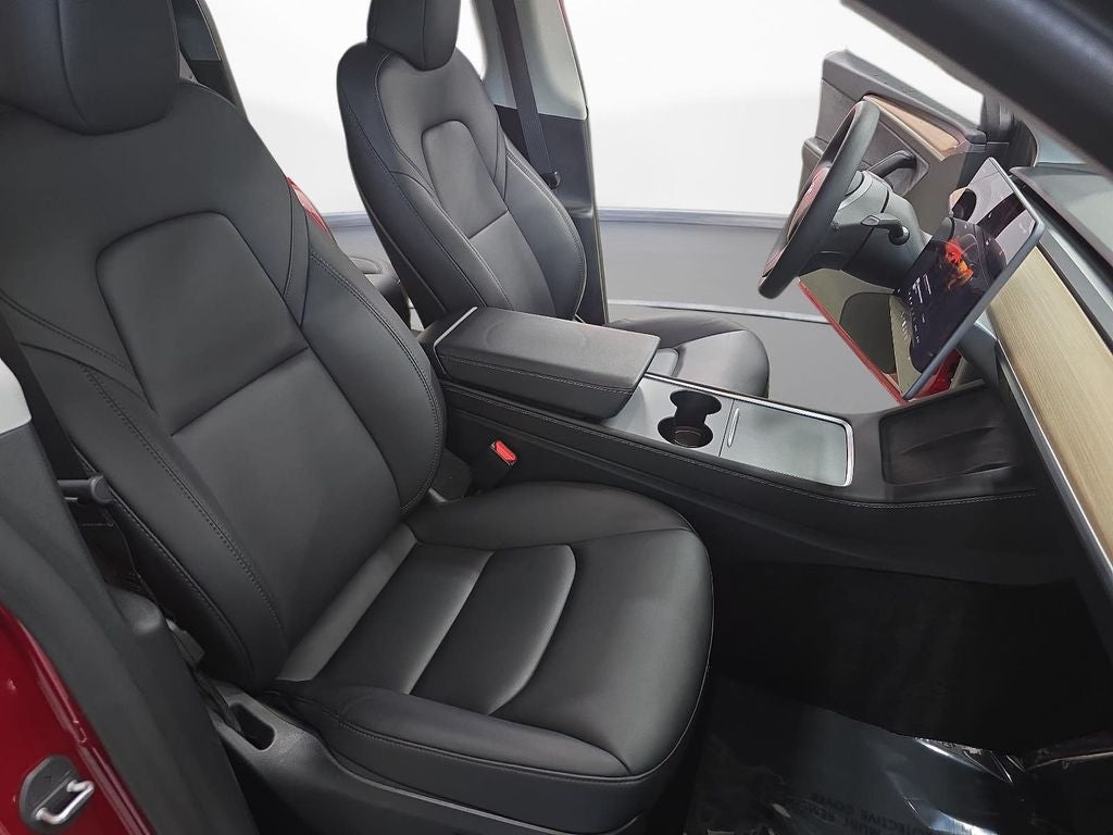 2024 Tesla Model Y Performance