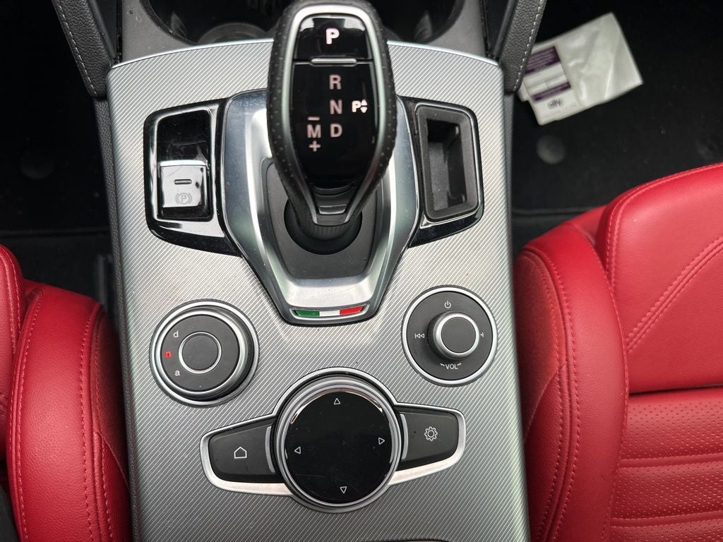 2024 Alfa Romeo Stelvio Veloce