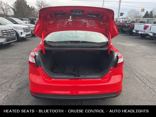 2014 Ford Focus SE LOW MILES