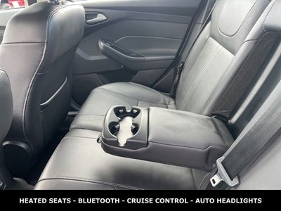 2014 Ford Focus SE LOW MILES