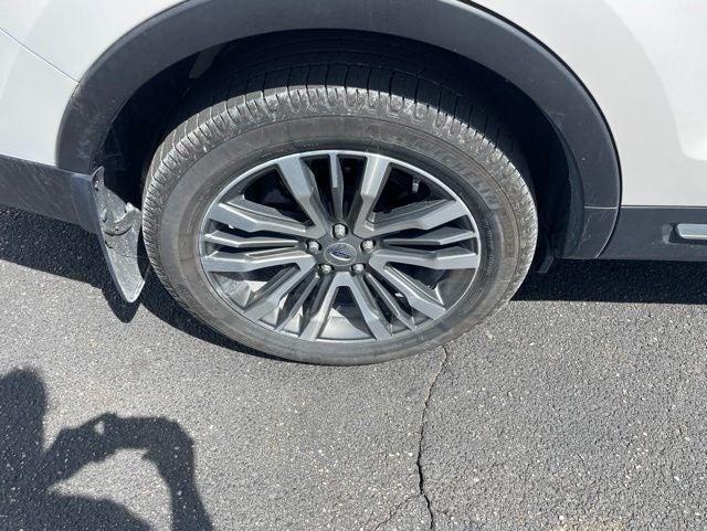 2017 Ford Explorer Platinum LOCAL TRADE