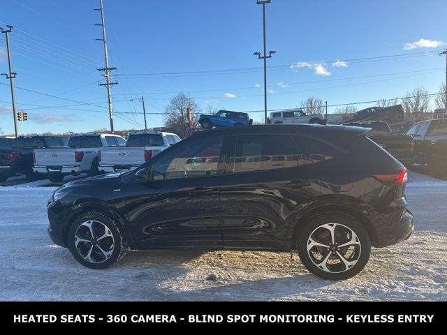 2023 Ford Escape ST-Line Select AWD