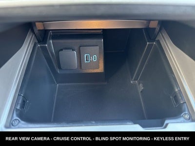 2020 Ford Explorer XLT LOW MILES