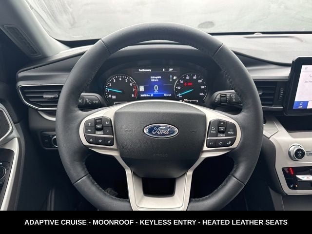 2024 Ford Explorer XLT TWIN PANEL MOONROOF