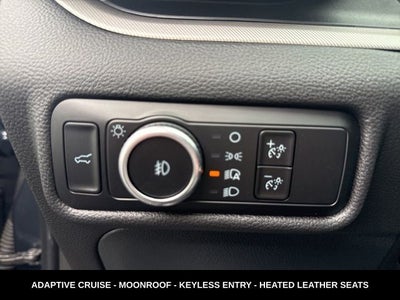 2024 Ford Explorer XLT TWIN PANEL MOONROOF