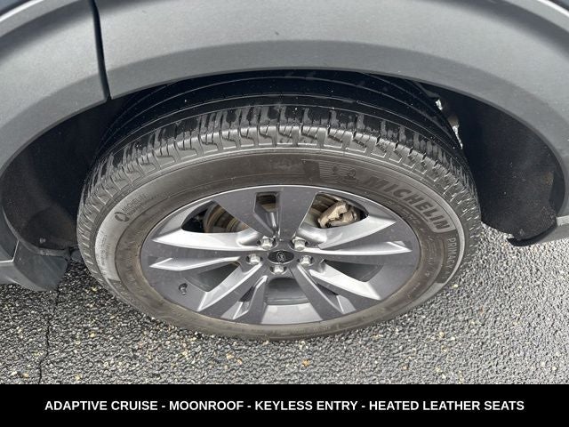 2024 Ford Explorer XLT TWIN PANEL MOONROOF