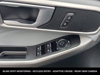2024 Ford Explorer XLT SPORT APPEARANCE PACKAGE
