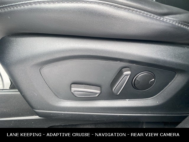 2022 Ford Explorer XLT 4WD