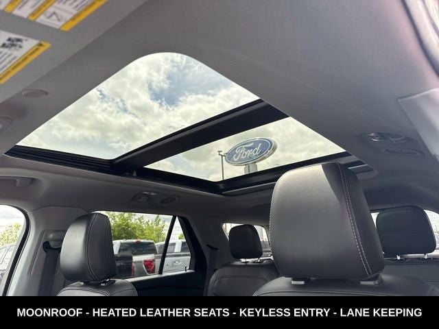 2024 Ford Explorer XLT PANORAMIC ROOF