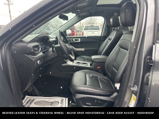 2022 Ford Explorer XLT 4WD