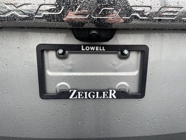 2023 Ford Explorer XLT TWIN PANEL MOONROOF