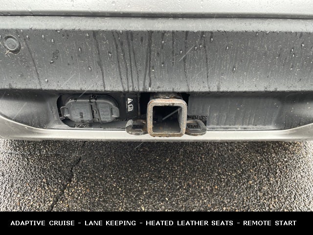 2023 Ford Explorer XLT TWIN PANEL MOONROOF