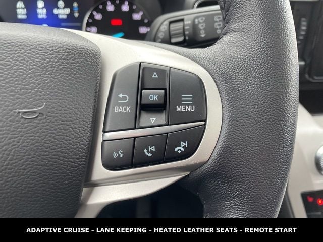 2023 Ford Explorer XLT TWIN PANEL MOONROOF