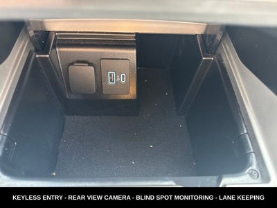 2024 Ford Explorer XLT SPORT APPEARANCE PACKAGE
