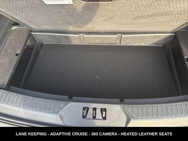 2025 Ford Explorer ST-Line 4WD