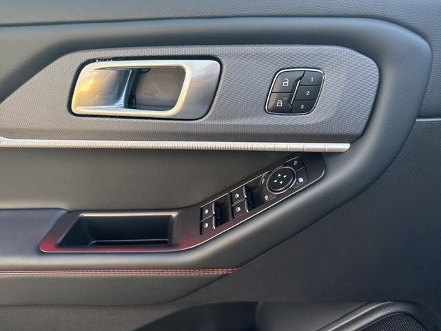 2025 Ford Explorer ST-Line STREET PACK