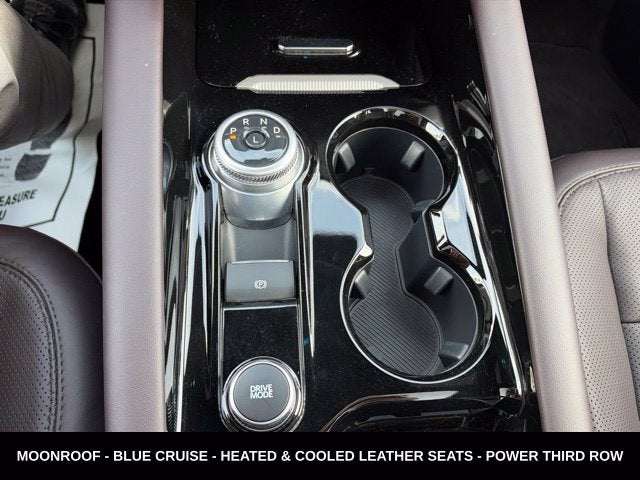 2025 Ford Explorer Platinum ULTIMATE PACKAGE
