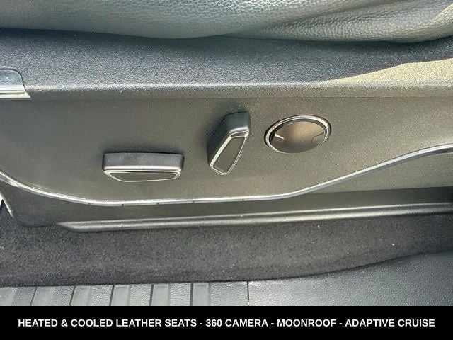 2023 Ford F-150 Lariat TWIN PANEL MOONROOF