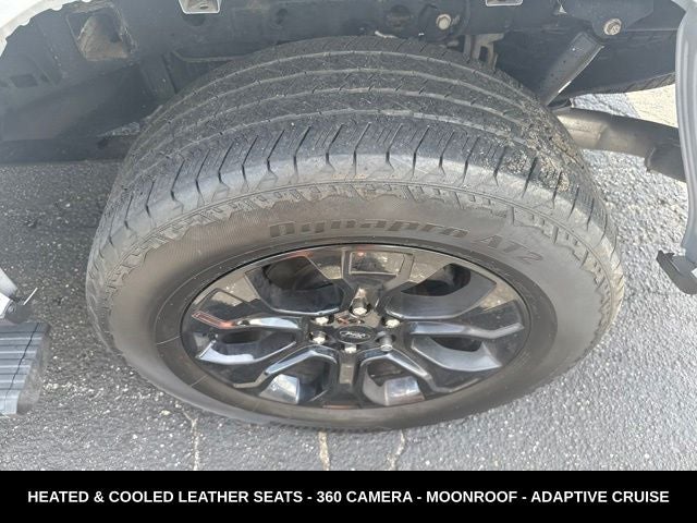 2023 Ford F-150 Lariat TWIN PANEL MOONROOF