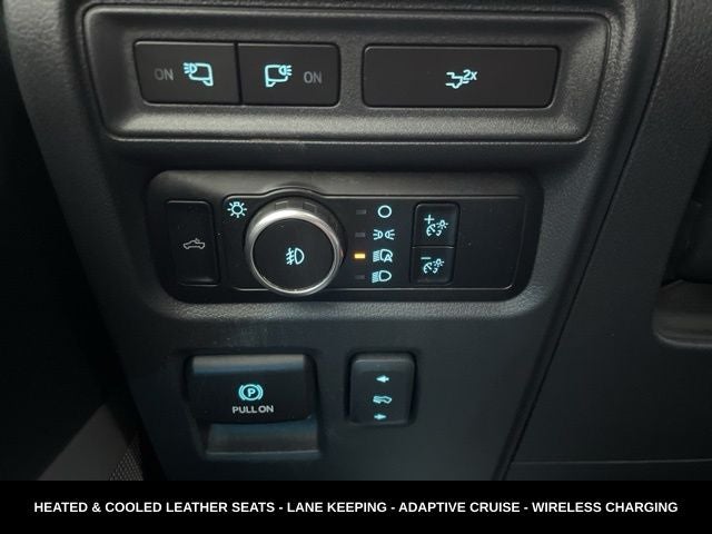 2023 Ford F-150 Lariat TWIN PANEL MOONROOF