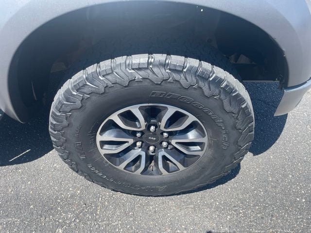 2012 Ford F-150 SVT Raptor 6.2L V8