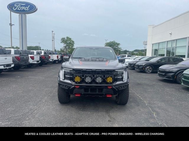 2025 Ford F-150 Raptor R 5.2L V8