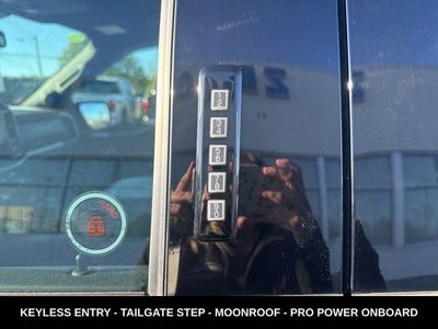 2024 Ford F-150 XLT TWIN PANEL MOONROOF
