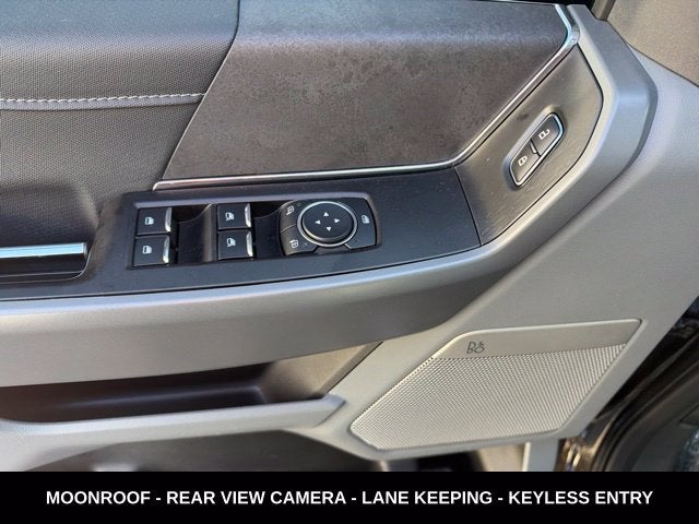 2024 Ford F-150 XLT TWIN PANEL MOONROOF
