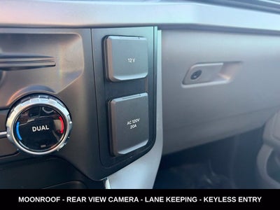 2024 Ford F-150 XLT TWIN PANEL MOONROOF