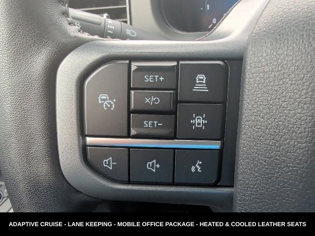2024 Ford F-150 Lariat TWIN PANEL MOONROOF
