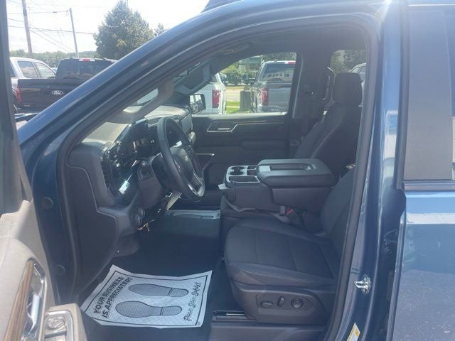2024 Chevrolet Silverado 1500 LT LOW MILES