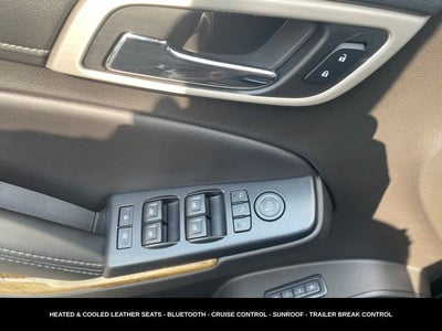 2017 GMC Yukon Denali HEADS UP DISPLAY