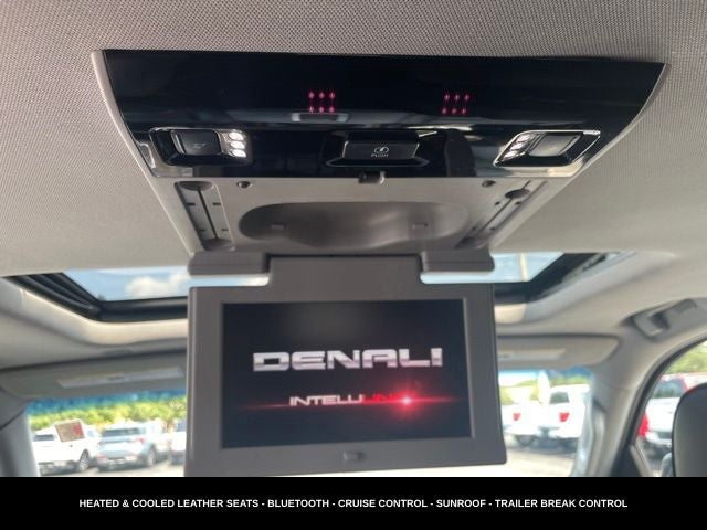 2017 GMC Yukon Denali HEADS UP DISPLAY