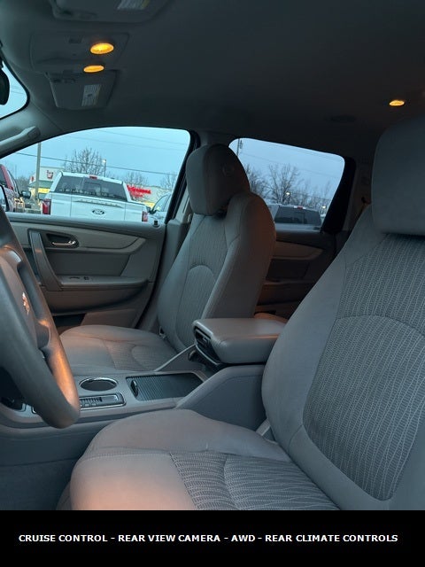 2017 Chevrolet Traverse LS AWD