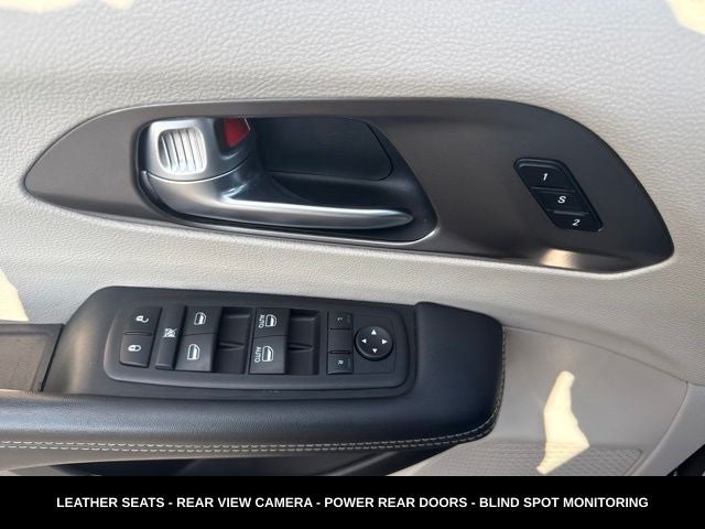 2024 Chrysler Pacifica Touring L STOW N GO SEATING