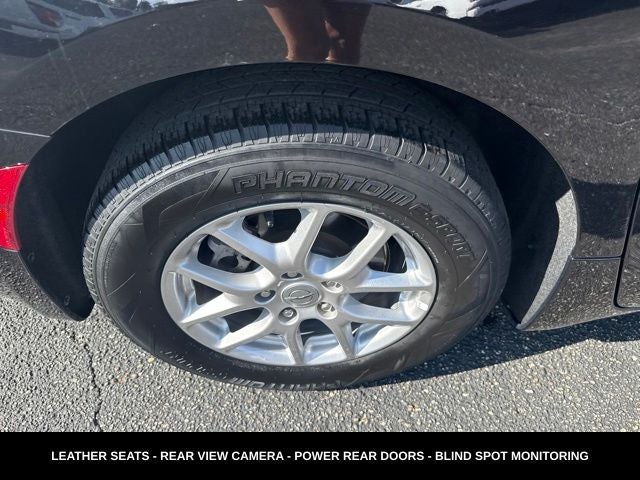2024 Chrysler Pacifica Touring L STOW N GO SEATING