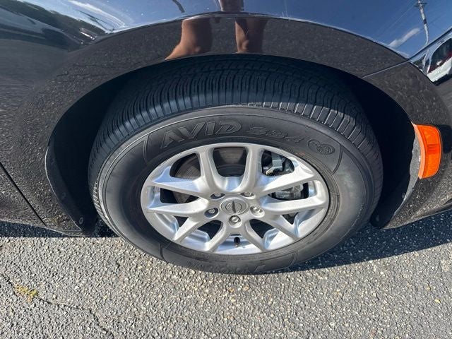 2024 Chrysler Pacifica Touring L STOW N GO SEATING