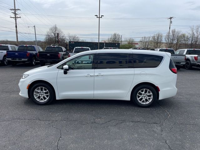 2023 Chrysler Pacifica Touring L HEATED SEATS & STEERING WHEEL