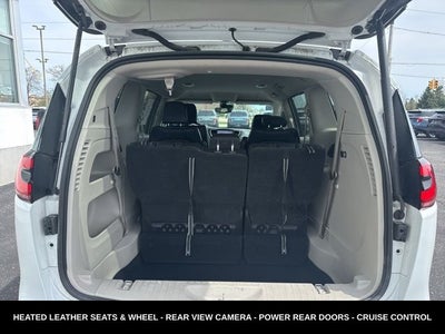 2023 Chrysler Pacifica Touring L HEATED SEATS & STEERING WHEEL