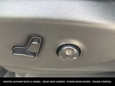2023 Chrysler Pacifica Touring L HEATED SEATS & STEERING WHEEL